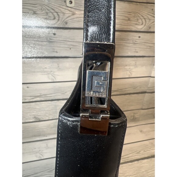 Guess Vintage Black Shoulder Bag Zip Closure Soft Leather 10 X 6 Y2K - Picture 3 of 11
